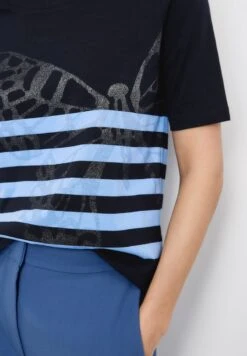 Gerry Weber 1/2 ARM MIT RINGELN UND FRONTPR - T-Shirt Print - Blau Ringel -Dein Mode Laden 0c1e806344054fc2af5b54eeb21fc097