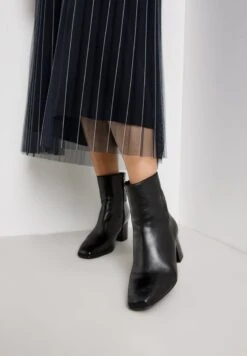 Gerry Weber MIT GUMMIBUND - A-Linien-Rock - Navy -Dein Mode Laden 133e3128856b41beaf38046ffe68923e