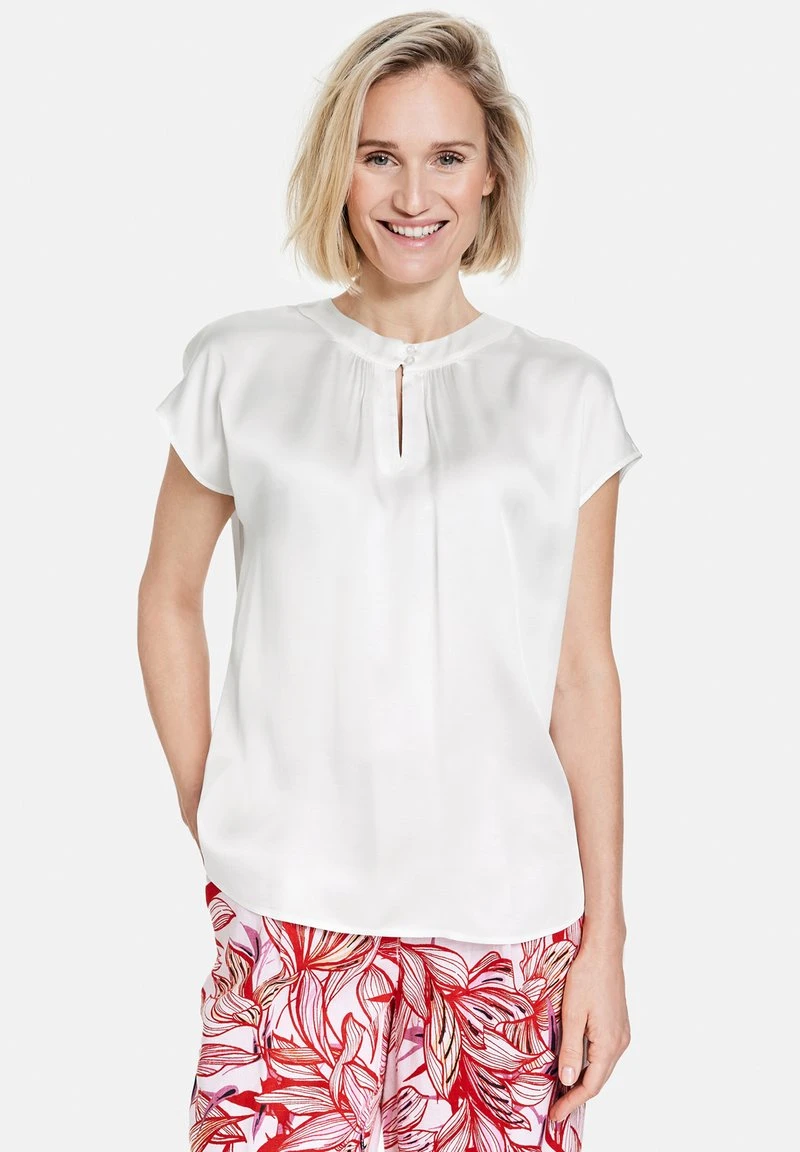 Gerry Weber KURZARM MIT GEKNÖPFTEM AUSSCHNITT - Bluse - Off White 3 Gerry Weber KURZARM MIT GEKNÖPFTEM AUSSCHNITT - Bluse - Off White