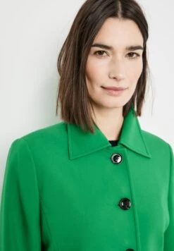 Gerry Weber Kurzmantel - Vibrant Green -Dein Mode Laden 2a923d259ed44e84809e16fcf44ecf9b