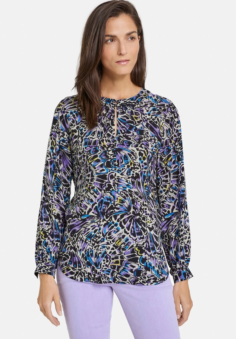 Gerry Weber LANGARM FLIESSENDE MIT ALLOVER-MUSTER - Bluse - Ecru Weiss Blau Druck 3 Gerry Weber LANGARM FLIESSENDE MIT ALLOVER-MUSTER - Bluse - Ecru Weiss Blau Druck