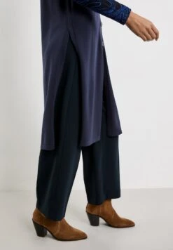 Gerry Weber Strickjacke - Blau Marine -Dein Mode Laden 63e67545cb88464386b811eb955a86eb