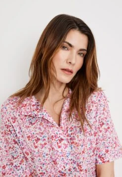 Gerry Weber KURZARM FLORAL GEMUSTERTE - Bluse - Ecru Weiss Lila Pink Druck -Dein Mode Laden 6973a4c18ab14026ac7d4a1b97a6b8cd