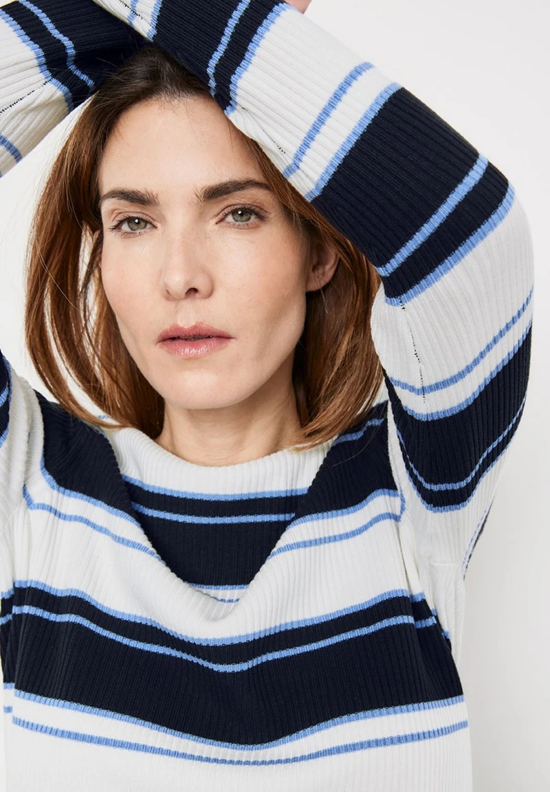 Gerry Weber LANGARM RUNDHALS MIT MARKANTEN STR - Strickpullover - Blau Ringel 4 Gerry Weber LANGARM RUNDHALS MIT MARKANTEN STR - Strickpullover - Blau Ringel – Bild 2