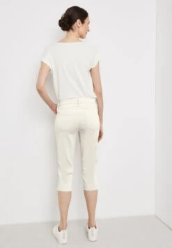 Gerry Weber FREIZEIT VERKÜRZT BEST4ME - Jeans Shorts - Muschel -Dein Mode Laden 7569d7dbcb764460abe3e41bb1bd2995