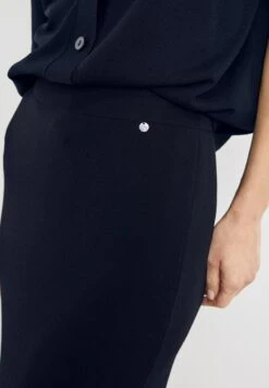 Gerry Weber FEINSTRICK - Bleistiftrock - Navy 11 Gerry Weber FEINSTRICK - Bleistiftrock - Navy -Dein Mode Laden 7e269d8c732f4c4293066fc079a57e0f