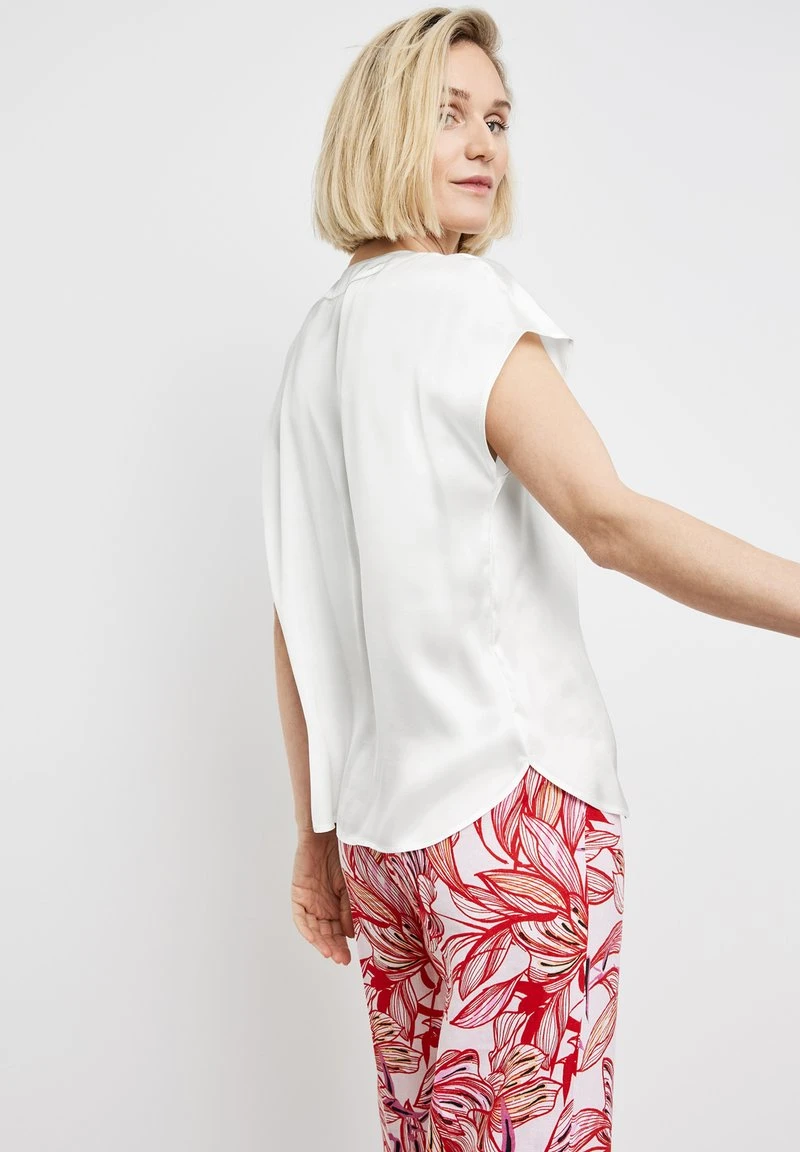 Gerry Weber KURZARM MIT GEKNÖPFTEM AUSSCHNITT - Bluse - Off White 4 Gerry Weber KURZARM MIT GEKNÖPFTEM AUSSCHNITT - Bluse - Off White – Bild 2