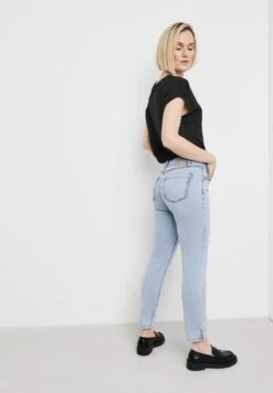 Gerry Weber BEST4ME CROPPED - Jeans Slim Fit - Blau Denim Mit Use 10 Gerry Weber BEST4ME CROPPED - Jeans Slim Fit - Blau Denim Mit Use -Dein Mode Laden 9c4e8b6f81864605b3a5bcf632f0a854