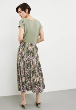 Gerry Weber WEIT LANGER MIT ALLOVER MUSTER - A-Linien-Rock - Ecru Weiss Grün Druck -Dein Mode Laden da1ef6c6dae7459fb04ea6729e4ef5be