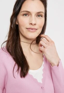 Gerry Weber Strickjacke - Powder Pink -Dein Mode Laden dbb51081ea8d48299f40722de9947acd