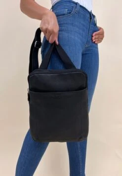 Gerry Weber Umhängetasche - Black -Dein Mode Laden f3455823e7734f4385ccc62ed073f380