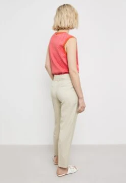 Gerry Weber CITYSTYLE MIT BINDEG - Stoffhose - Sand Melange -Dein Mode Laden f5f32b9a491f4680bdb0dd7c76d28522