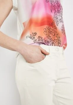 Gerry Weber FREIZEIT VERKÜRZT BEST4ME - Jeans Shorts - Muschel -Dein Mode Laden fb24b5ad522e4036b077e5e1e124200f